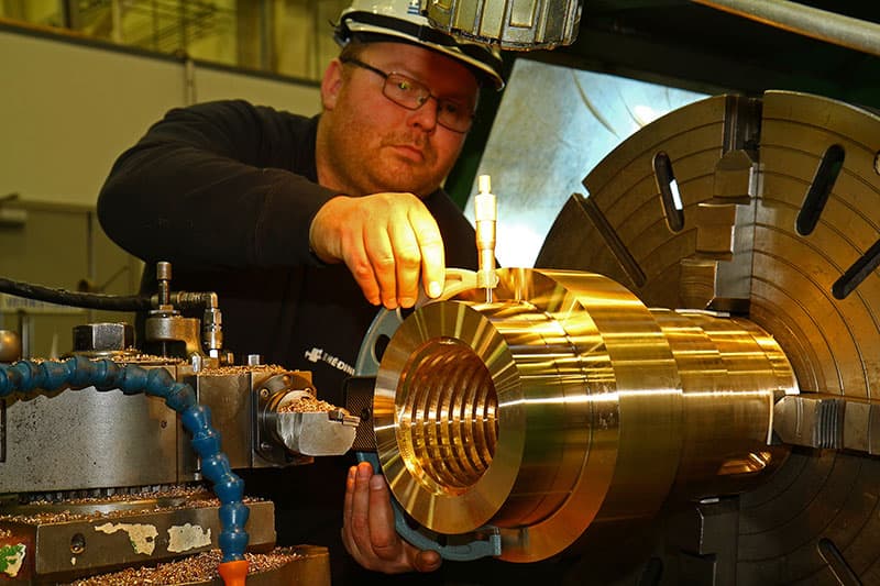 lathe-bronze-machining
