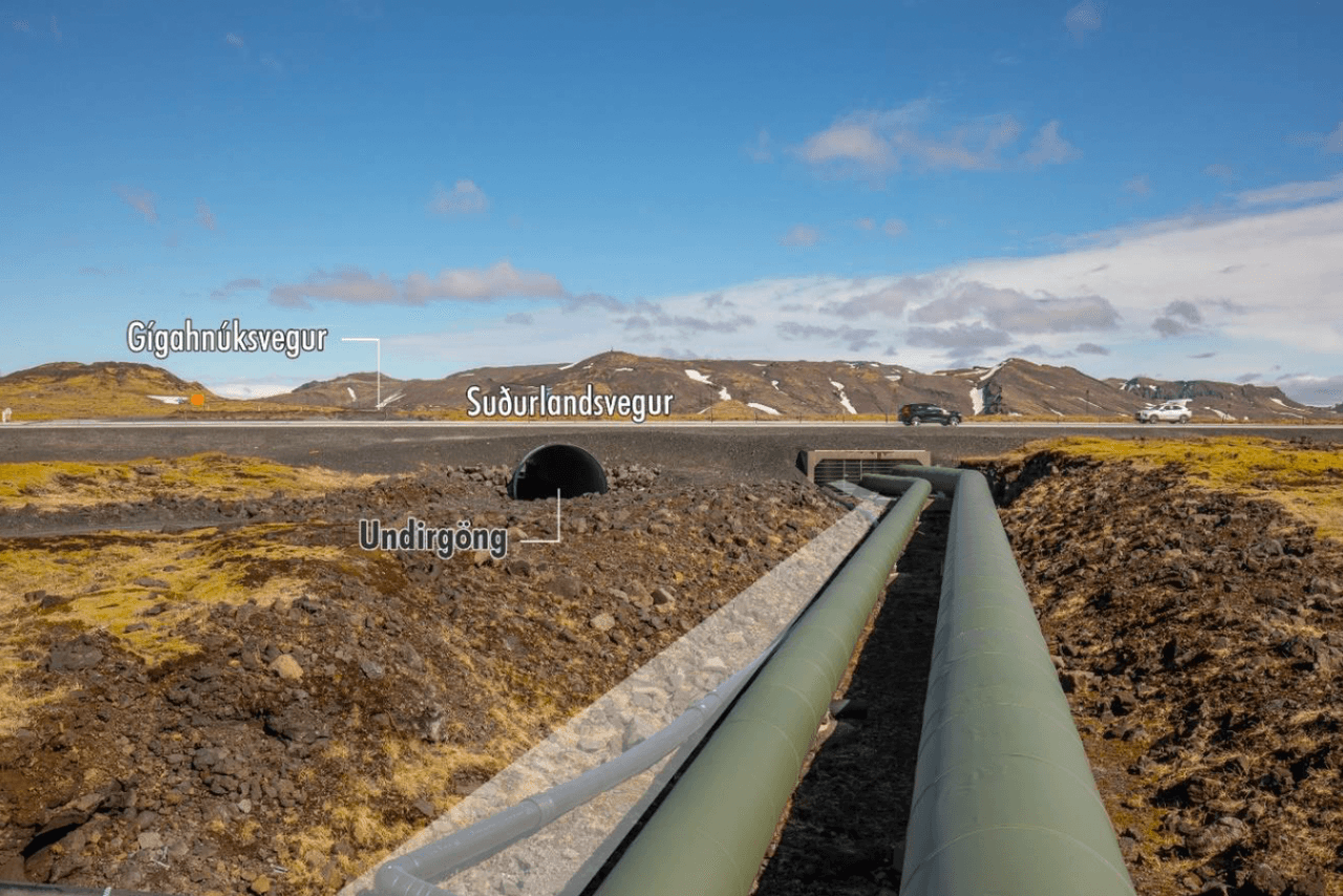 hedinn-leggur-nyja-45-km-flutningsaed-til-ad-auka-rafmagns-og-hitaveituframleidslu-hellisheidarvirkjunar--hverahlid_2